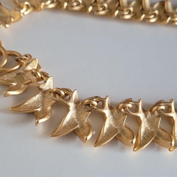 Vintage Anne Klein Gold-Tone Necklace - Picture 8 of 16